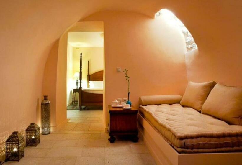 Люкс Повышенной Комфортности, Petritis Guesthouse