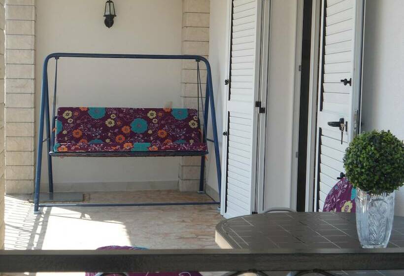 דירה בת חדר שינה 1 צדדית נוף לים, Apartmani Slavica