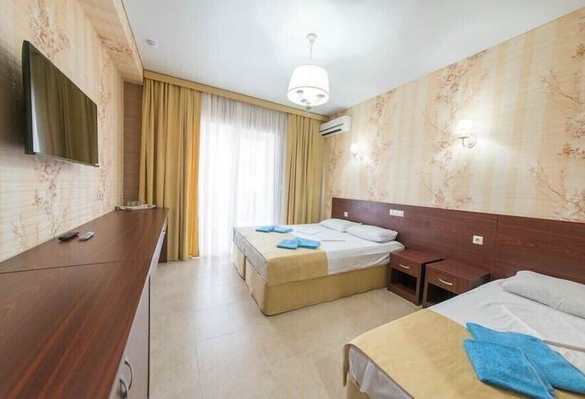 اتاق لوکس سه تخته, Atrium