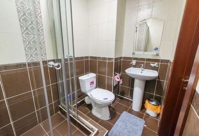 اتاق لوکس سه تخته, Atrium