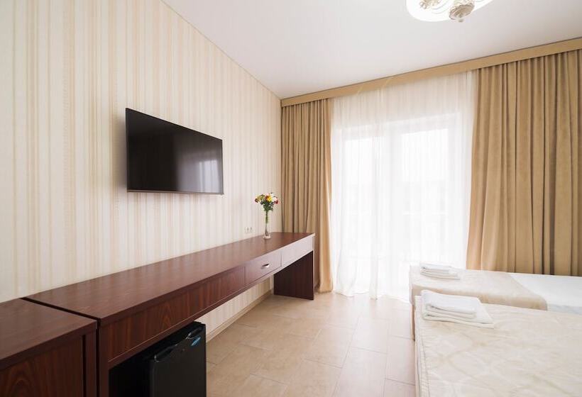 اتاق لوکس چهار تخته, Atrium