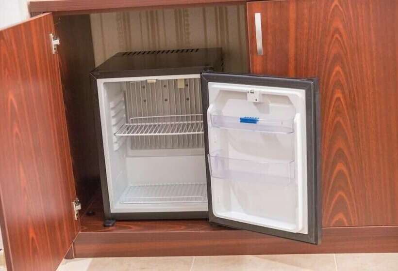 اتاق لوکس چهار تخته, Atrium