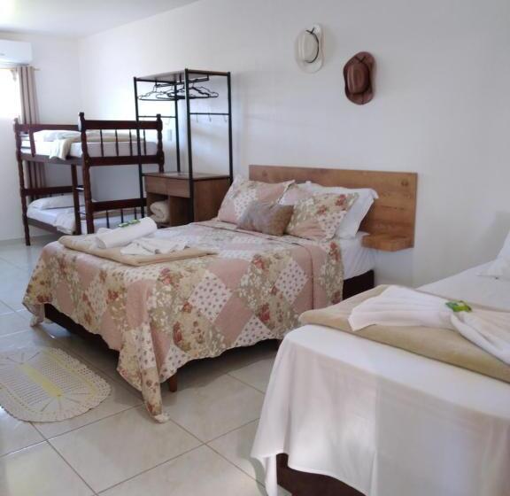 חדר משפחתי דלוקס, Pousada Alegria Do Cowboy