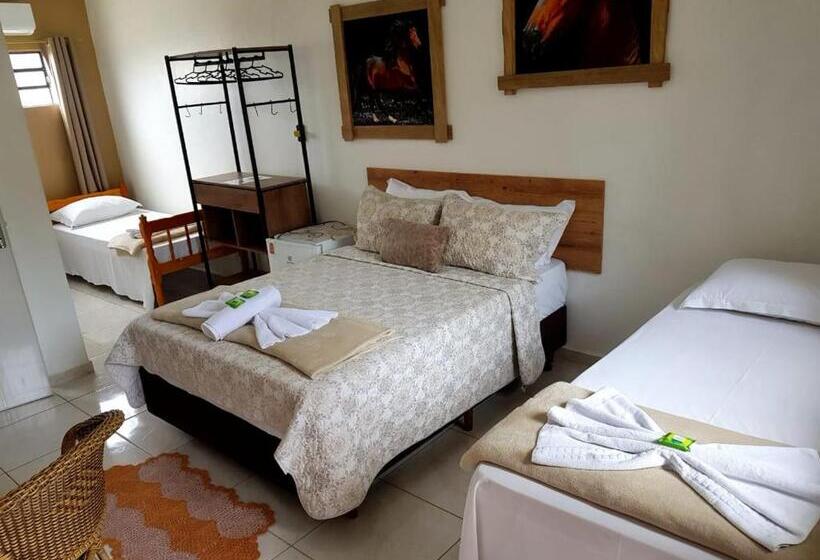 חדר דלוקס לארבעה, Pousada Alegria Do Cowboy