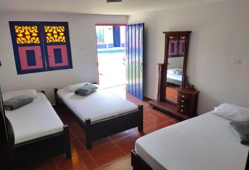 Четырехместный Номер Стандарт, Finca Hotel Villa Soledad