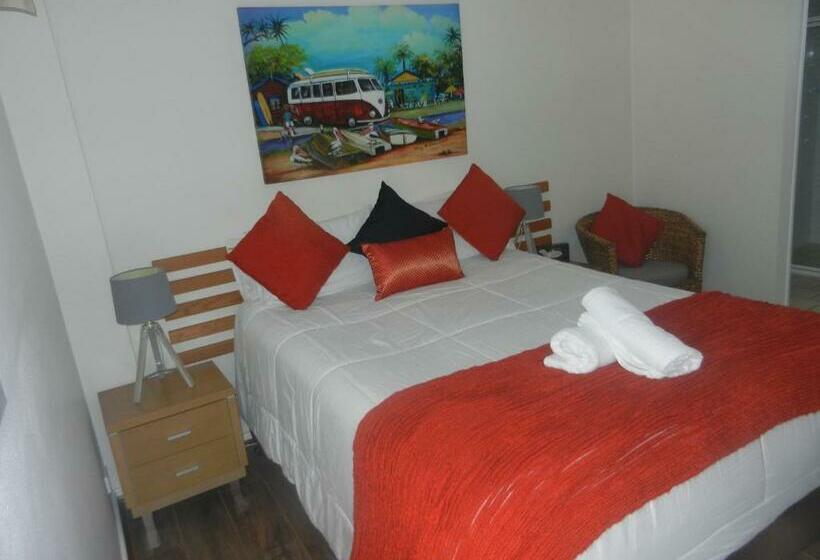 חדר אקונומי, Oceanside Hawks Nest