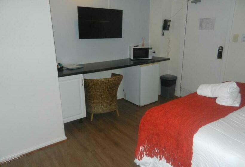 חדר אקונומי, Oceanside Hawks Nest