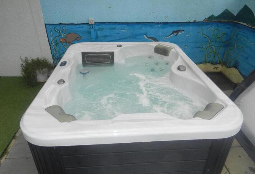 חדר סטנדרט עם ג'קוזי, Oceanside Hawks Nest