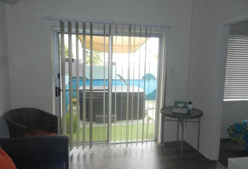 חדר סטנדרט עם ג'קוזי, Oceanside Hawks Nest