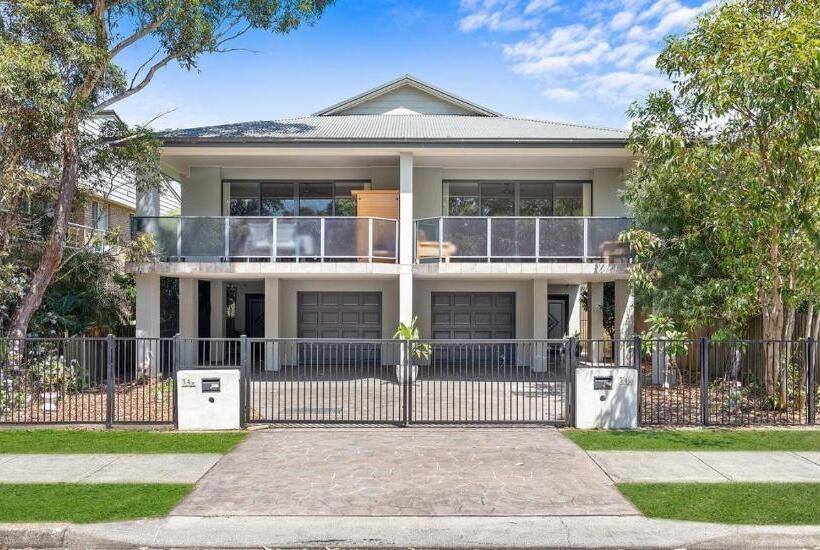 בית, 3 חדרי שינה, Oceanside Hawks Nest