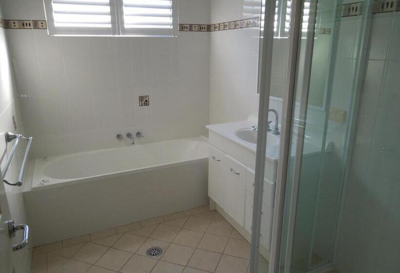 בית, 3 חדרי שינה, Oceanside Hawks Nest