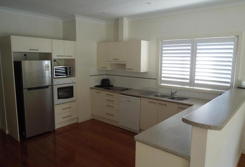 בית, 3 חדרי שינה, Oceanside Hawks Nest