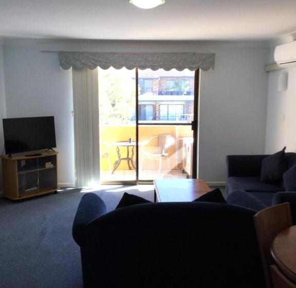 דירת שני חדרים, Oceanside Hawks Nest