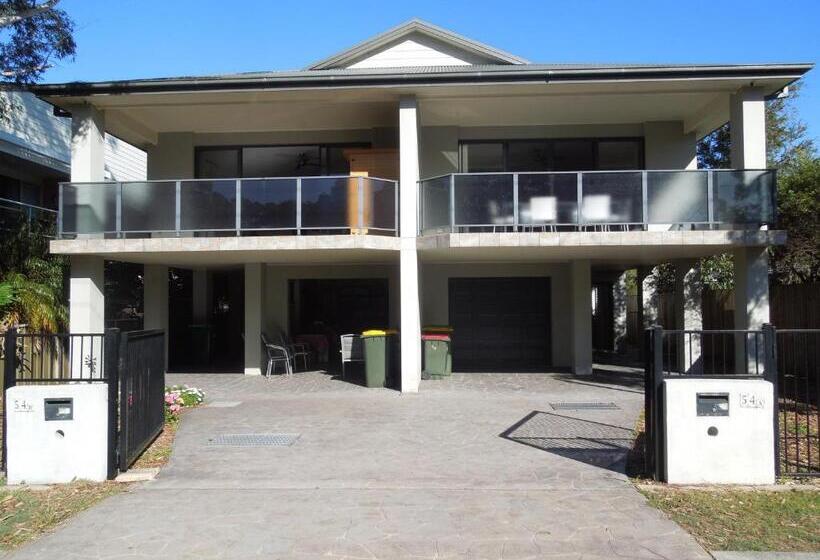 דירת שני חדרים, Oceanside Hawks Nest