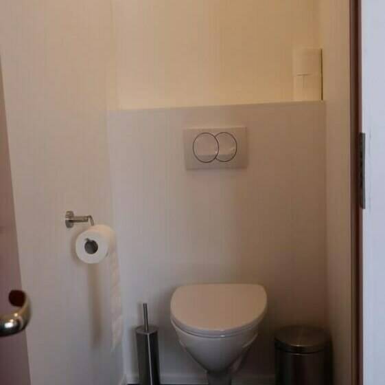 اتاق استاندارد سه تخته با سرویس بهداشتی مشترک, Sandhaugar Guesthouse