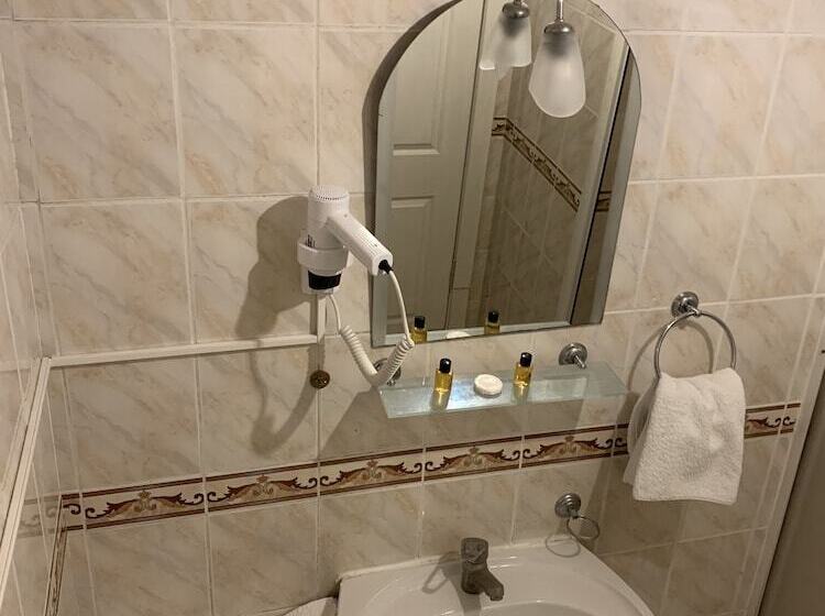 ベーシックルーム, Adanaz Otel