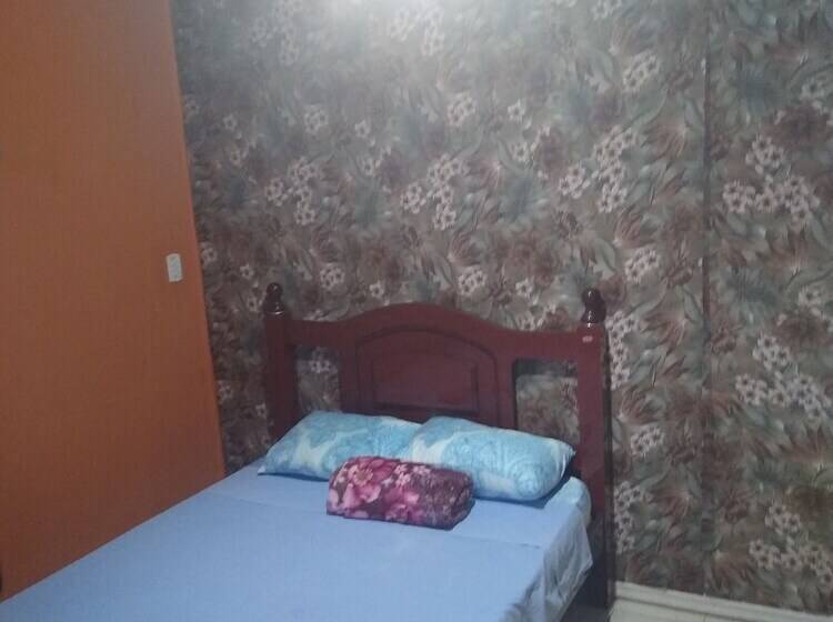 Eenvoudige Vierpersoonskamer, Pousada E Hostel Vo Rita