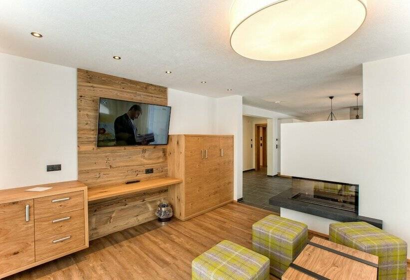 带1个卧室的豪华公寓, Alpinium