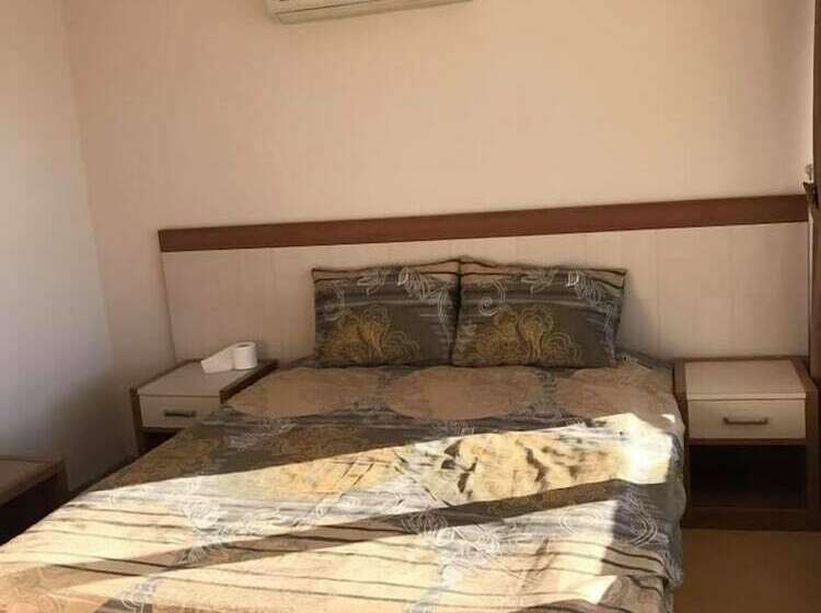 스위트, Cendik Motel