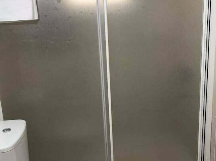 스탠다드 트리플 룸, Cendik Motel