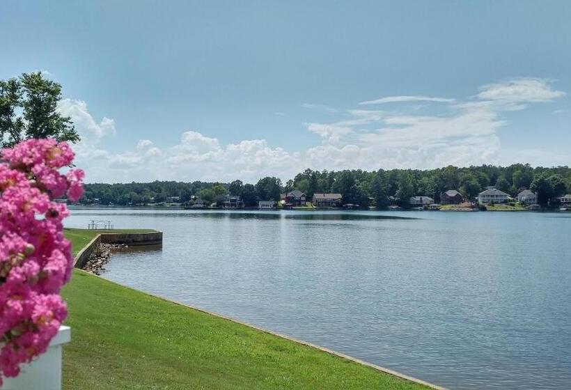 إستوديو قياسى, Fairfield Plantation Resort