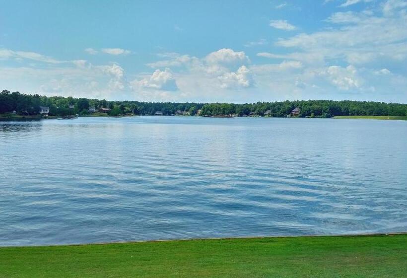 شقة غرفة واحدة, Fairfield Plantation Resort