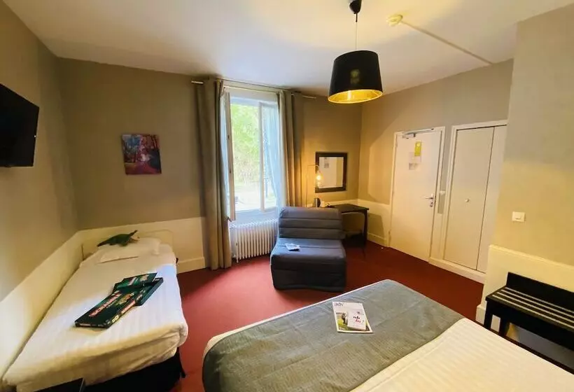 Superior Kolmen Hengen Huone, Brit Hotel & Spa Le Roc Au Chien