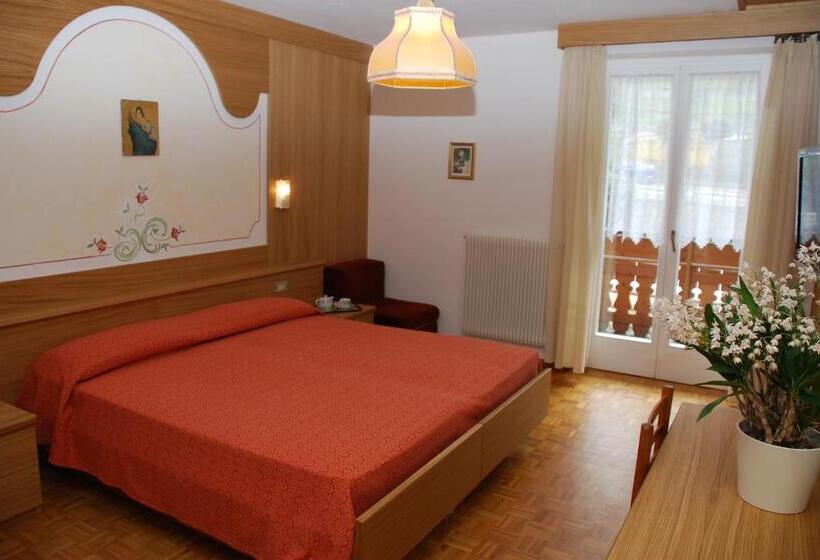 四人标准间, Charme Hotel Nevada