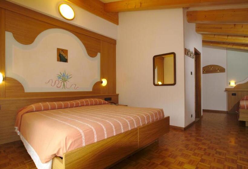 标准三人间, Charme Hotel Nevada