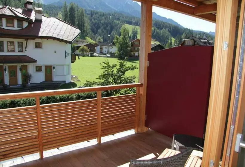 اتاق استاندارد, Garni Hotel Am Burghuegel