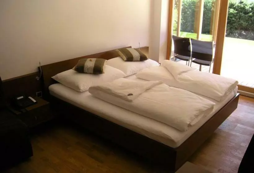 اتاق استاندارد, Garni Hotel Am Burghuegel