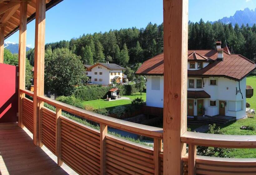 סוויטה עם מרפסת, Garni   Hotel Am Burghuegel