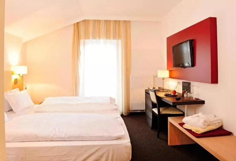 Comfort room with balcony, Gartenhotel Völser Hof   Adults Only
