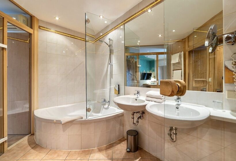 اتاق لوکس, Allvitalis Traum