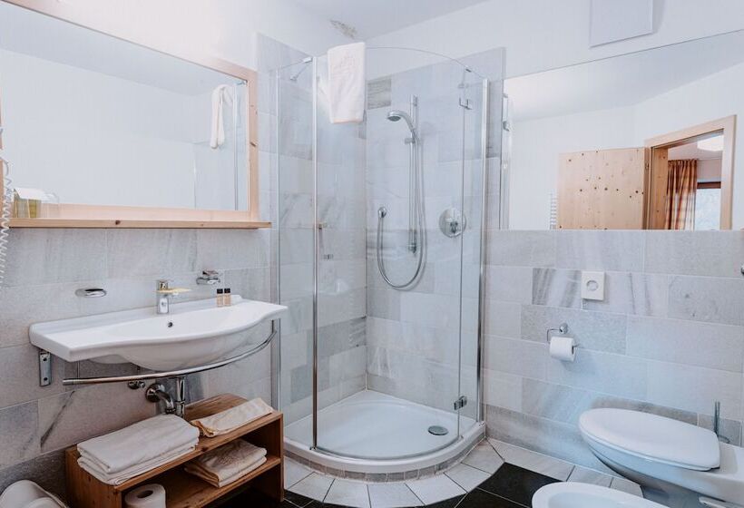 バルコニー付きスーペリアルーム, Bergschlössl