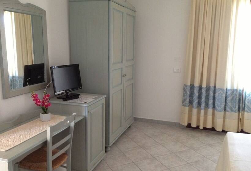 Номер Стандарт Трехместный, Biderrosa