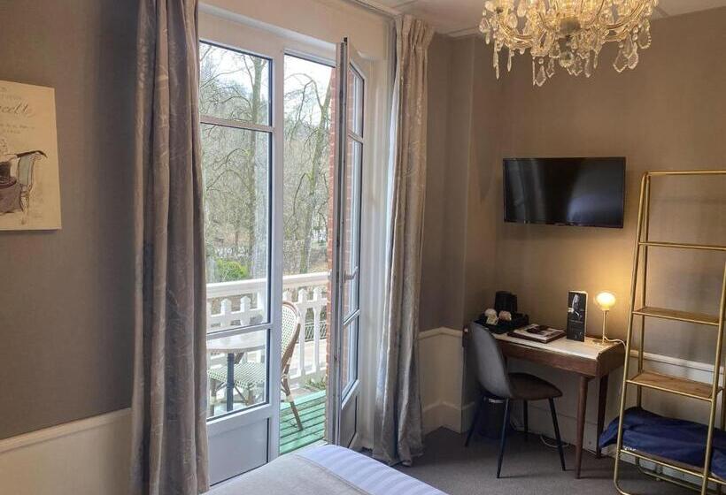 Номер Комфорт, Brit Hotel & Spa Le Roc Au Chien
