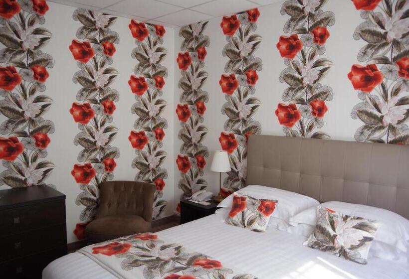 スーペリアトリプルルーム, Brit Hotel & Spa Le Roc Au Chien