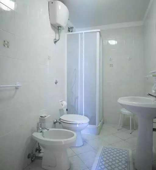 スタンダード４人部屋, Domus San Vincenzo