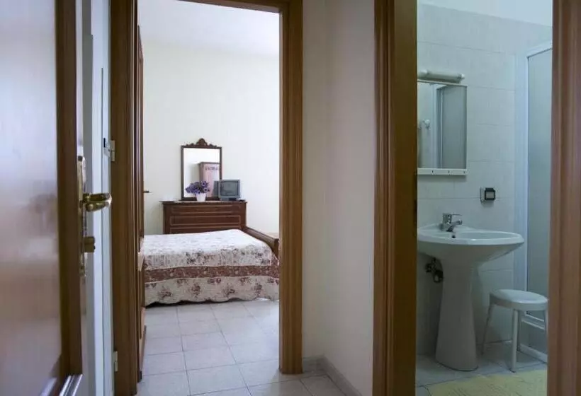 スタンダード４人部屋, Domus San Vincenzo