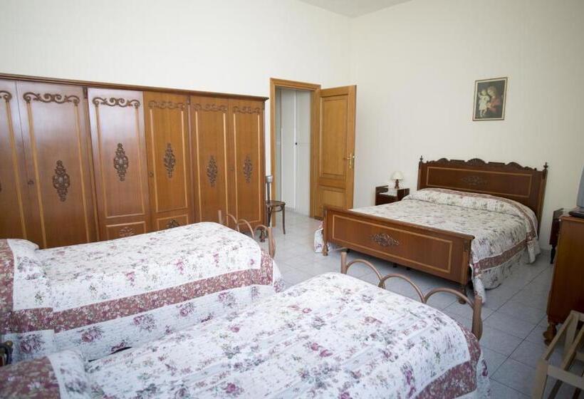 Четырехместный Номер Стандарт, Domus San Vincenzo