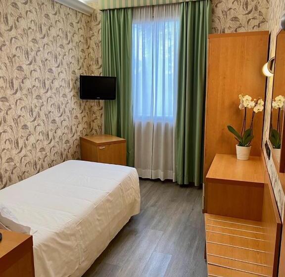 스탠다드 싱글 룸, Embassy