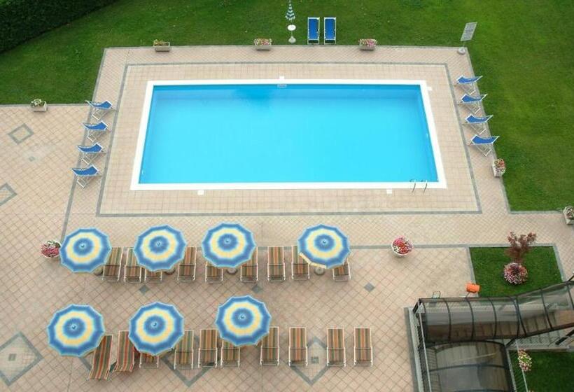 스탠다드 싱글 룸, Embassy