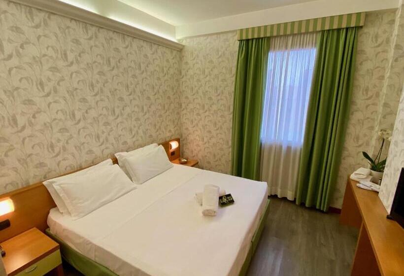 스탠다드 룸, Embassy