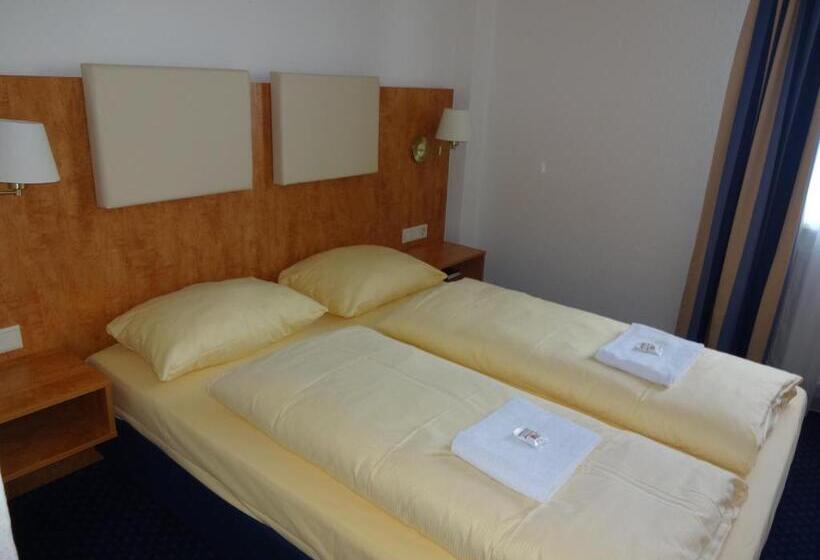 غرفة قياسية ثلاثية, Euro