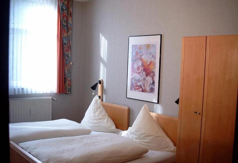 Номер Стандарт, Fritz'es Goldener Stern