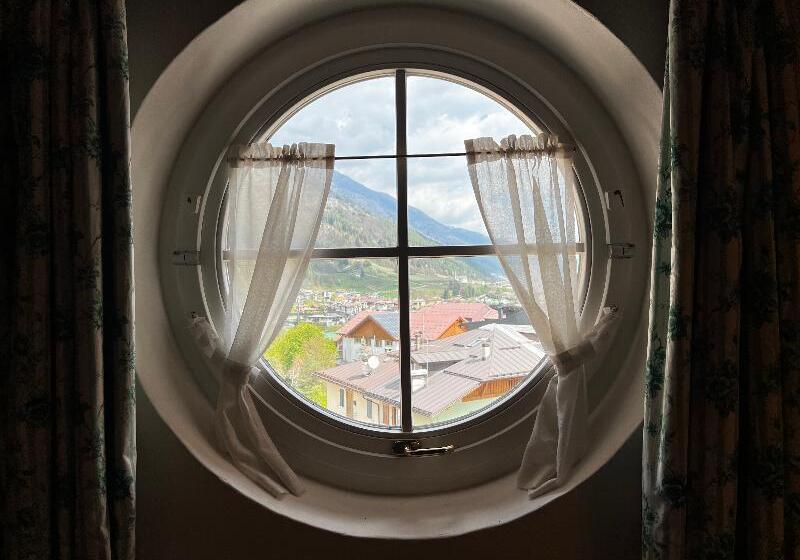 Люкс, Kaiserkrone Charming Retreat