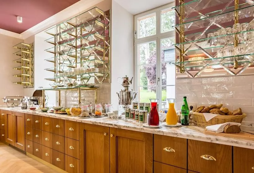 اتاق سوپریور, Kurhaushotel Bad Salzhausen