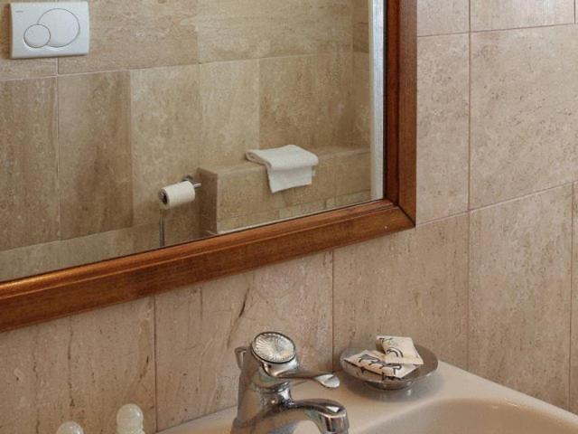 Номер Стандарт, Le Due Sirene