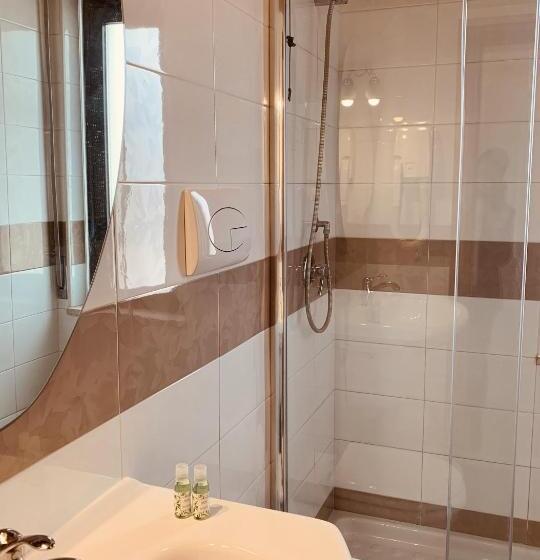 חדר סטנדרט, Magic